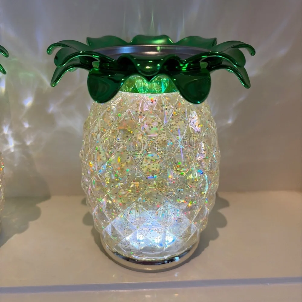 Bath & Body Works Pineapple battery operated sparkle glimmer candle holders